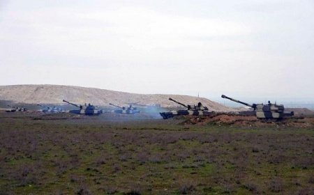 Ordumuz raket və artilleriyanı meydana çıxardı - Video