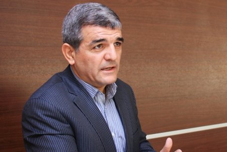“Siyasətin akademiki”- Ramiz Mehdiyevi deputatlar belə təbrik etdi