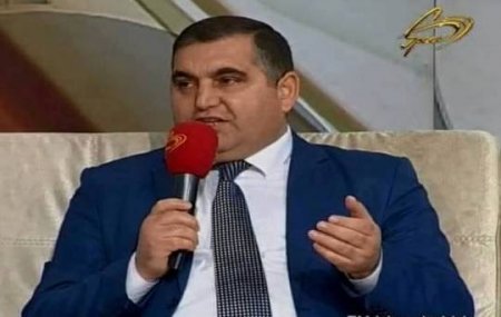 “Reytinq xatirinə efirdə dombalaq aşırlar” - Tanınmış jurnalist