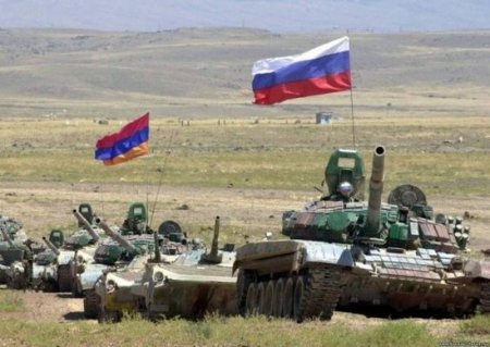 Rusiya ordusu Ermənistanda təlimlərə başladı