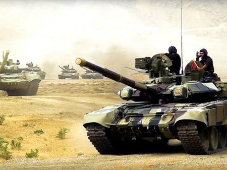 Ordumuzun tank bölmələri intensiv məşğələlərə başladı - VİDEO