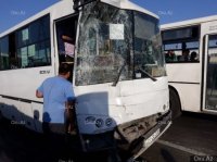 Bakıda iki avtobus toqquşdu: yaralılar var - FOTO