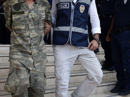 Türkiyədə 103 hərbçi ilə bağlı mühüm qərar - Artıq 74-ü saxlanıldı