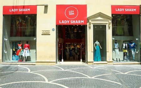 Rəhbərliyi həbs olunan "Lady Sharm" mağazası yanıb,ya yandırılıb?- İLGİNC MƏLUMAT