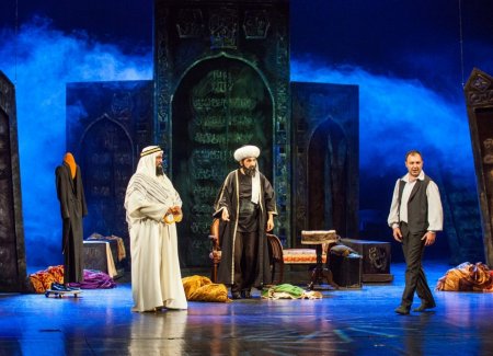 Milli Dram Teatrında “Ölülər” tamaşası nümayiş olunub