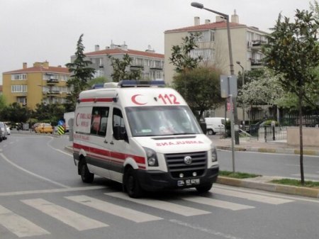 Türkiyədə miqrantları aparan avtobus qəzaya uğradı - 6 ölü