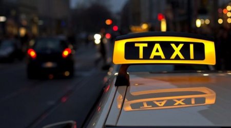 Rusiyada taksi sürücüsü QİÇS xəstəsi olan sərnişini zorladı