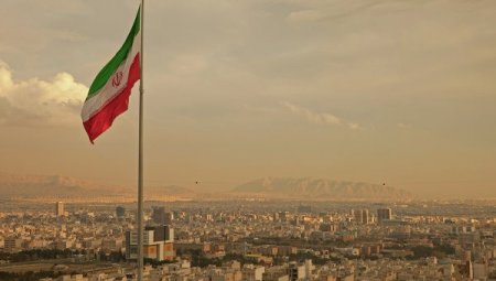 İran “qara qutu”nu çözmək üçün Fransa və ABŞ-dan cihaz istəyib