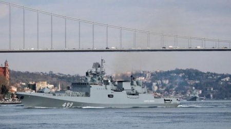 Rusiyanın döyüş gəmiləri İstanbul boğazına girdi