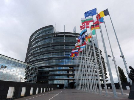 Avropa Parlamenti binasını evsizlərə verir