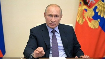 Putin üç generalı istefaya göndərdi