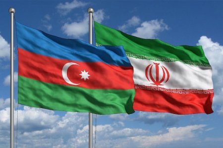 Azərbaycanla İran mühüm sənədi imzaladı