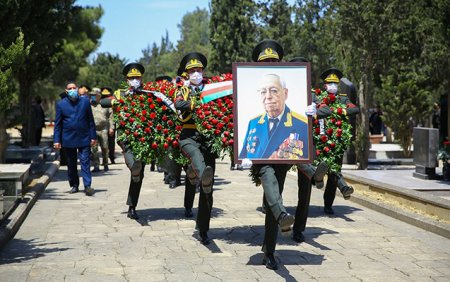 General-polkovnik Tofiq Ağahüseynov dəfn edildi - Fotolar