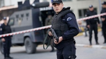 İstanbulda polis əməliyyat keçirdi – 150-dən çox saxlanılan var