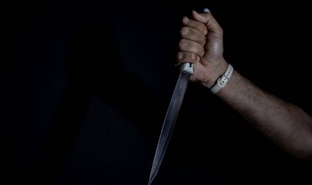 Nərimanovda 16 yaşlı yeniyetməni tanışı bıçaqladı