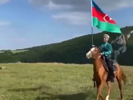 Qarabağ atları Cıdır düzündə - VİDEO