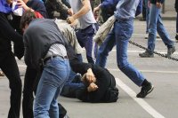 Məktəblilər arasında KÜTLƏVİ DAVA: Polis araşdırmalara başladı